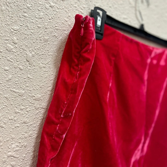 Free People Annalise Velvet Mini Skirt in Pink Phenom Size 10 - Picture 10 of 12